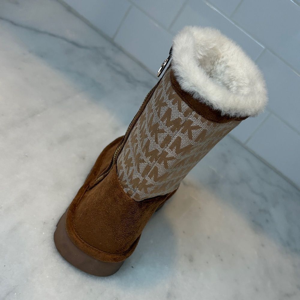 Michael Kors Boots Suede Tan Signature Logo Winter Shoes Designer - Picture 6 of 16
